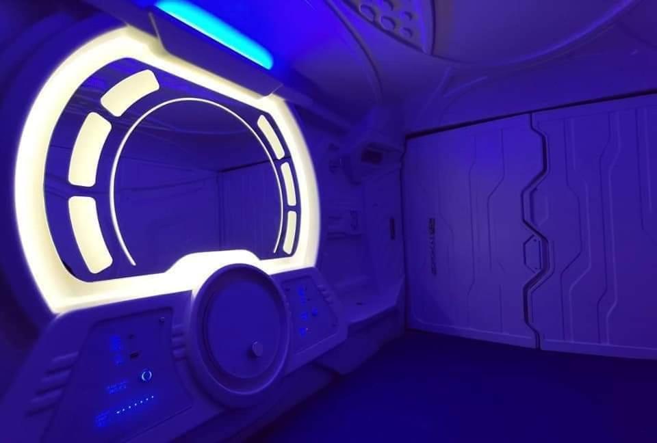 Bangau - Short Term Rest Area Capsule Hotel Σεπάνγκ Εξωτερικό φωτογραφία